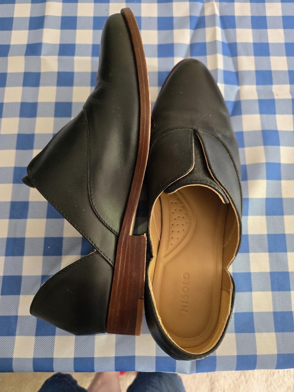 Nisolo Women's Black Slip-On Dress Shoes Size 8. Runs Large - Picture 2 of 5
